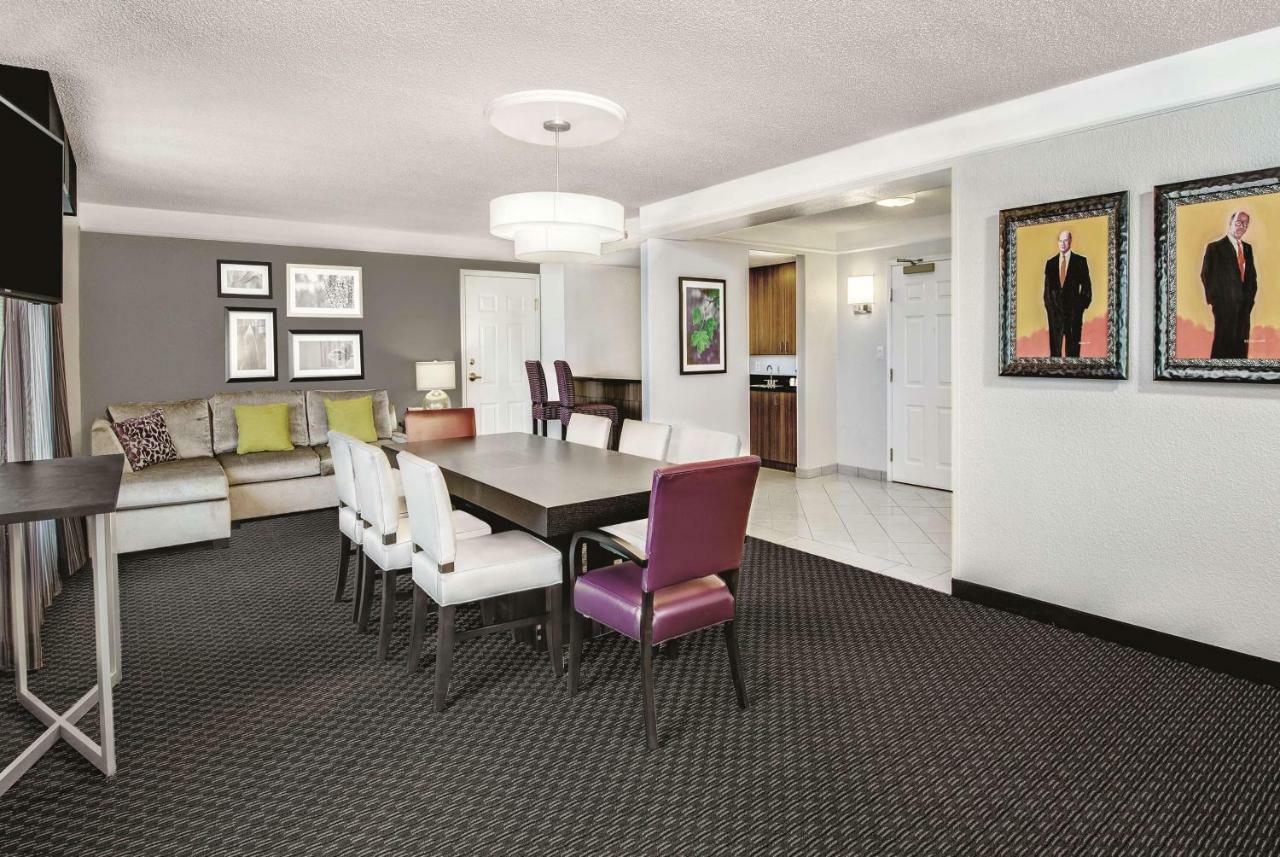 La Quinta Inn & Suites By Wyndham San Antonio Riverwalk Exterior foto
